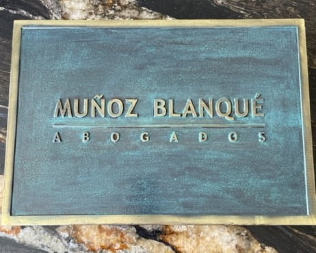 Placa bufete de abogados