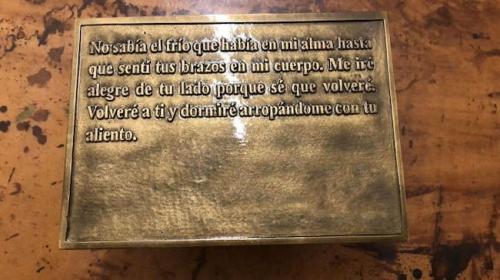 Placa conmemorativa 2